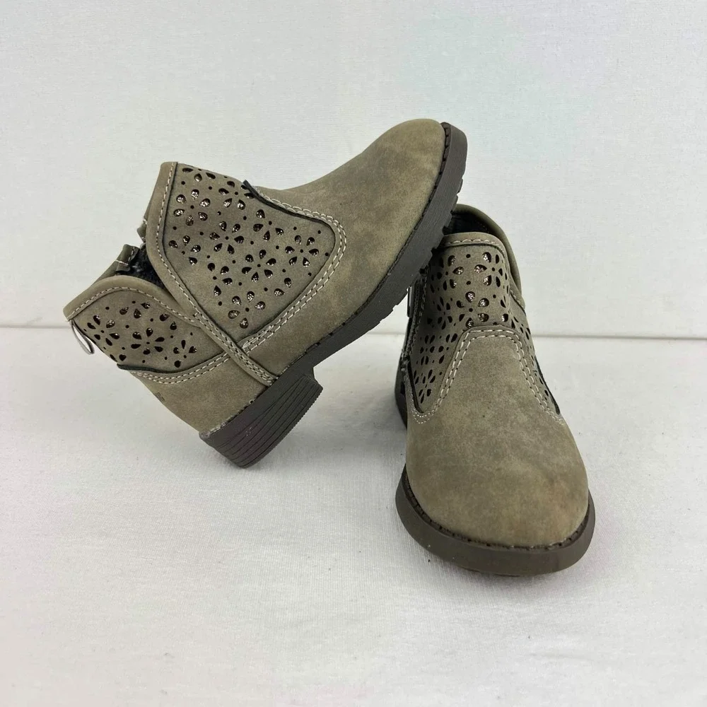 GUC OshKosh B'gosh Taupe Perforated Ankle Boots Zip Toddler Girls Size 6M